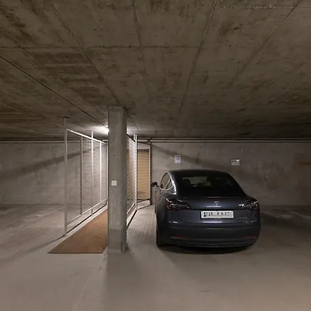 Quiet Corner With Charm In Apartment *